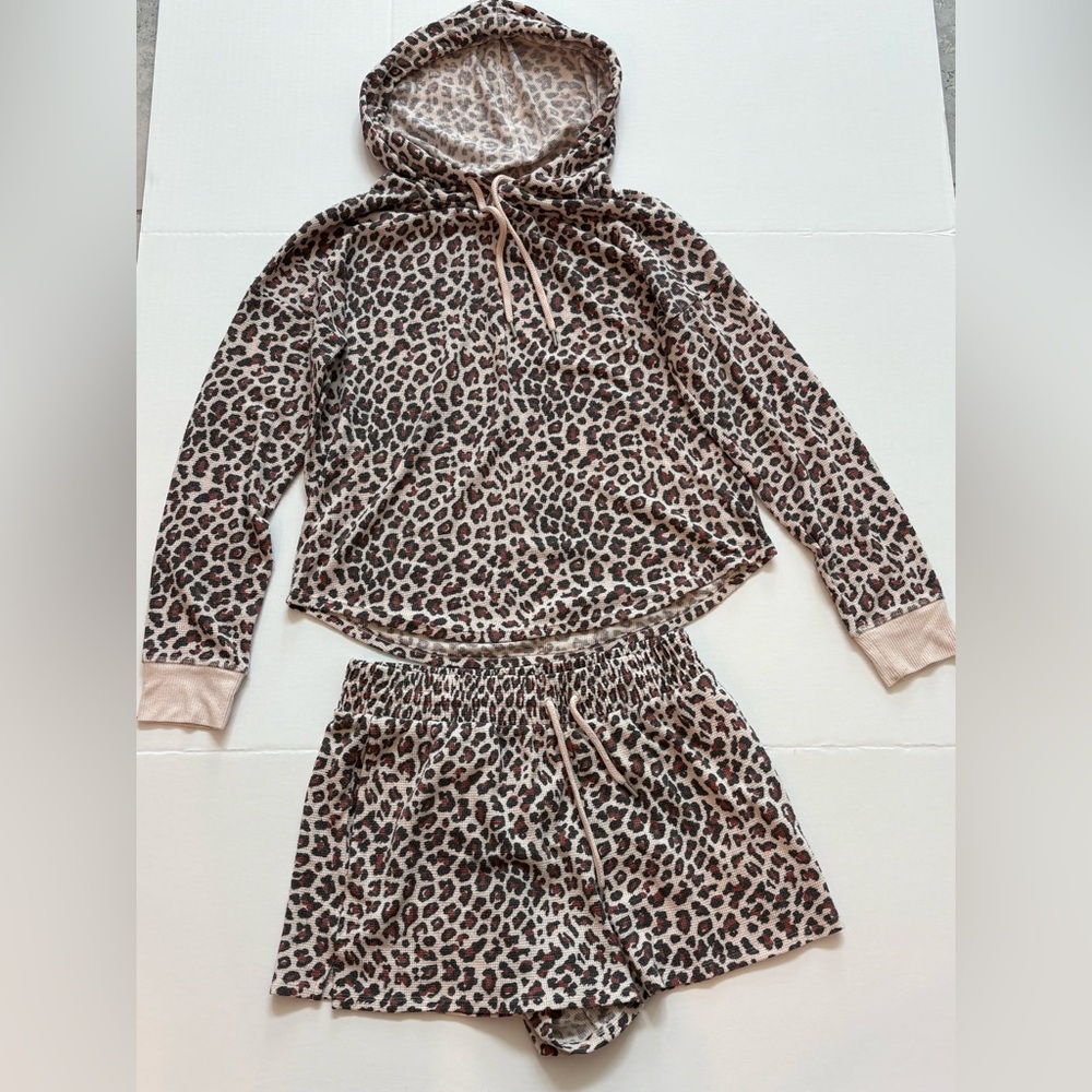 Victoria’s Secret Glow Waffle Leopard Print Sleep Pajama Shorts Size Small - Picture 3 of 7